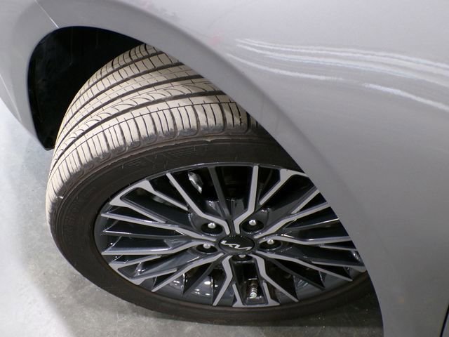 Used 2024 Kia Forte GT-Line image 33