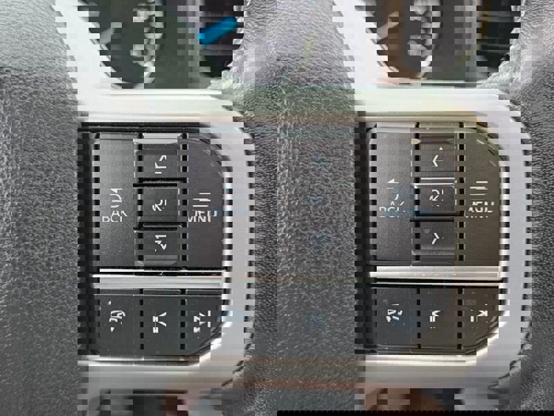 Used 2023 Ford Expedition Limited image 32