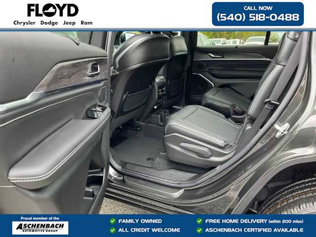New 2025 Jeep Grand Cherokee L Overland w/ Luxury Tech Group IV image 23
