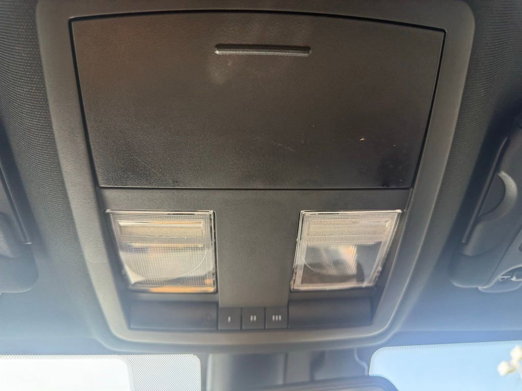 Used 2022 Dodge Challenger R/T image 28