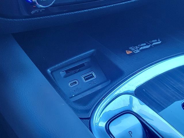 Certified 2023 Buick Enclave Essence image 31