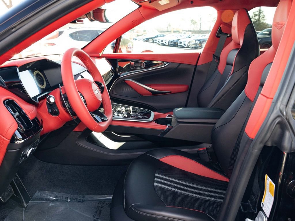 New 2026 Aston Martin DBX 707 image 25