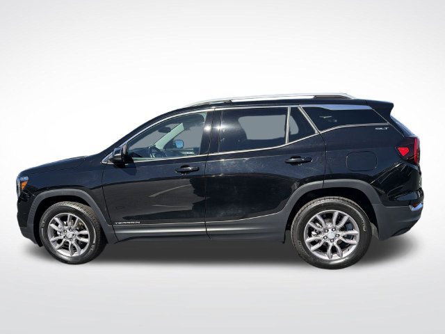 Used 2024 GMC Terrain SLT AWD/4WD image 14
