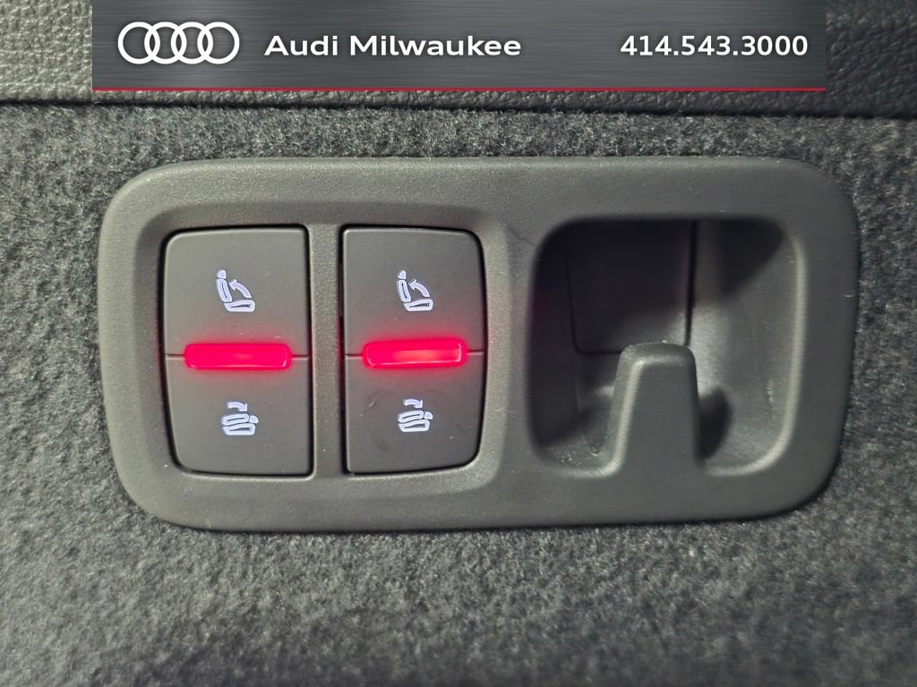 Used 2023 Audi Q7 2.0T Premium w/ Convenience Package AWD/4WD image 12