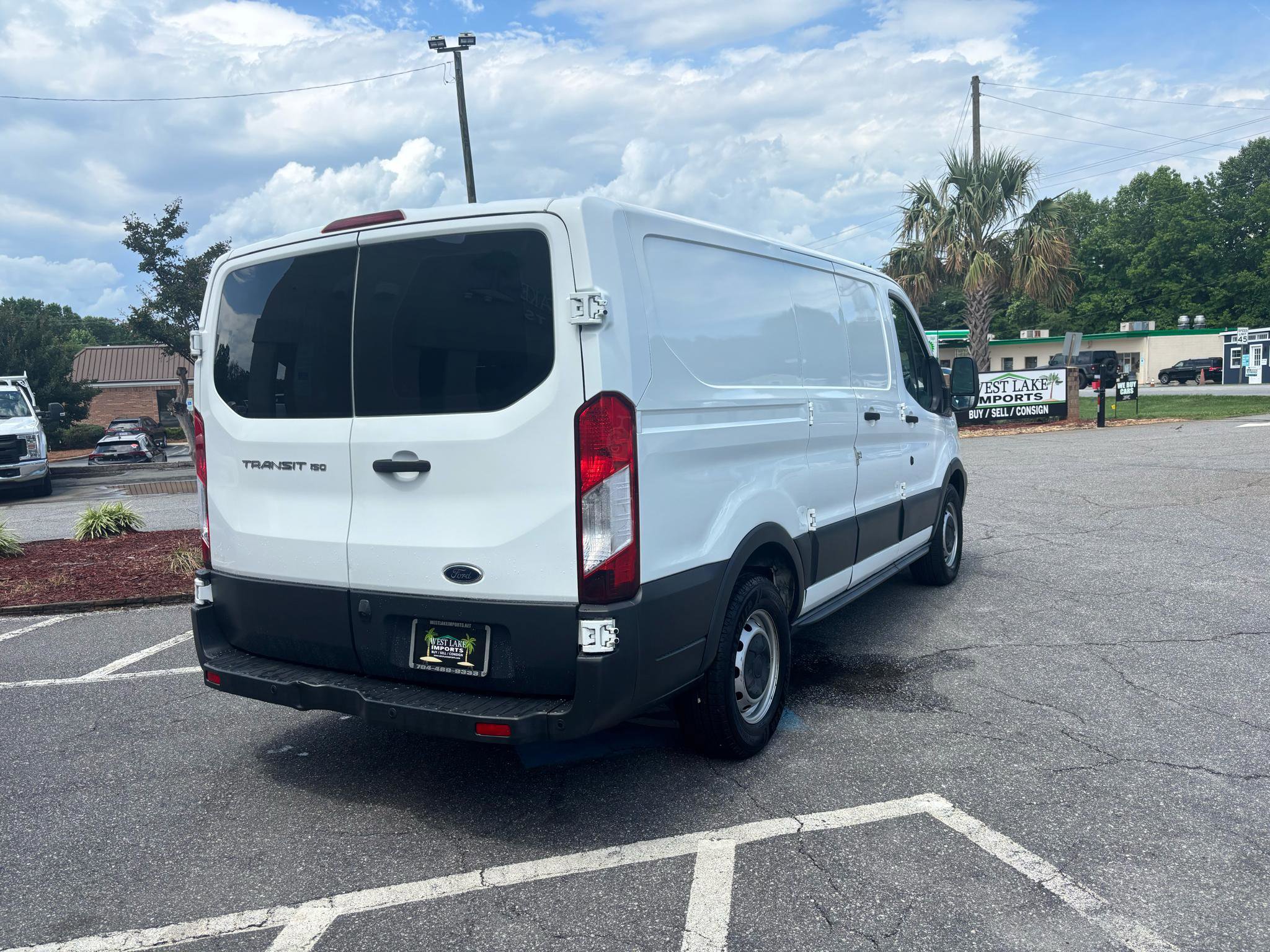 Used 2016 Ford Transit 150 130 Low Roof RWD image 16