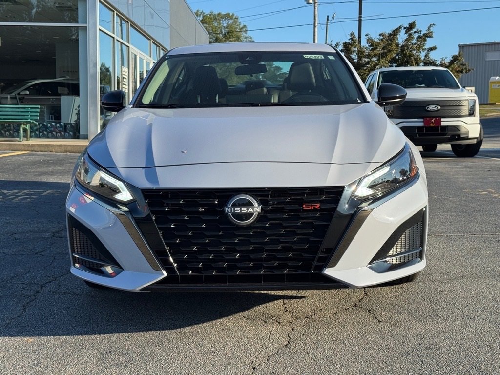 New 2025 Nissan Altima 2.5 SR w/ SR Premium Package image 8