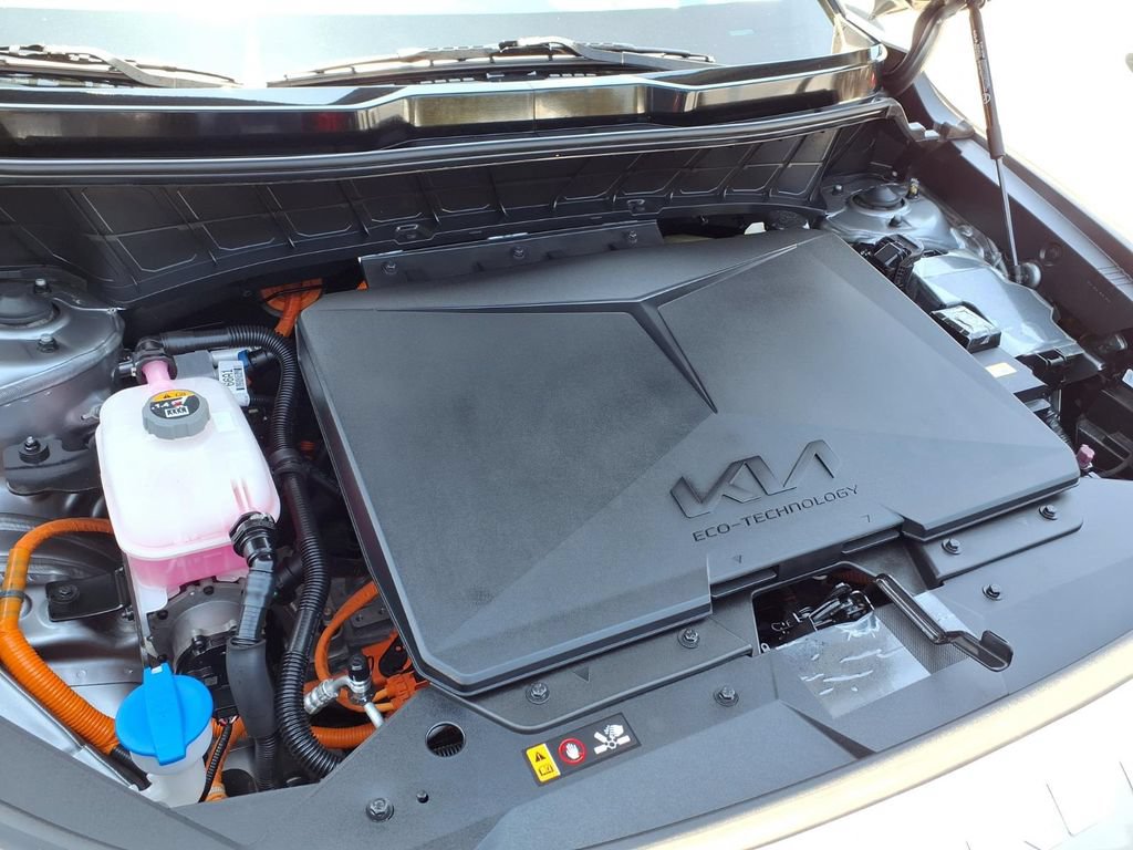 Certified 2024 Kia Niro Wave FWD image 24