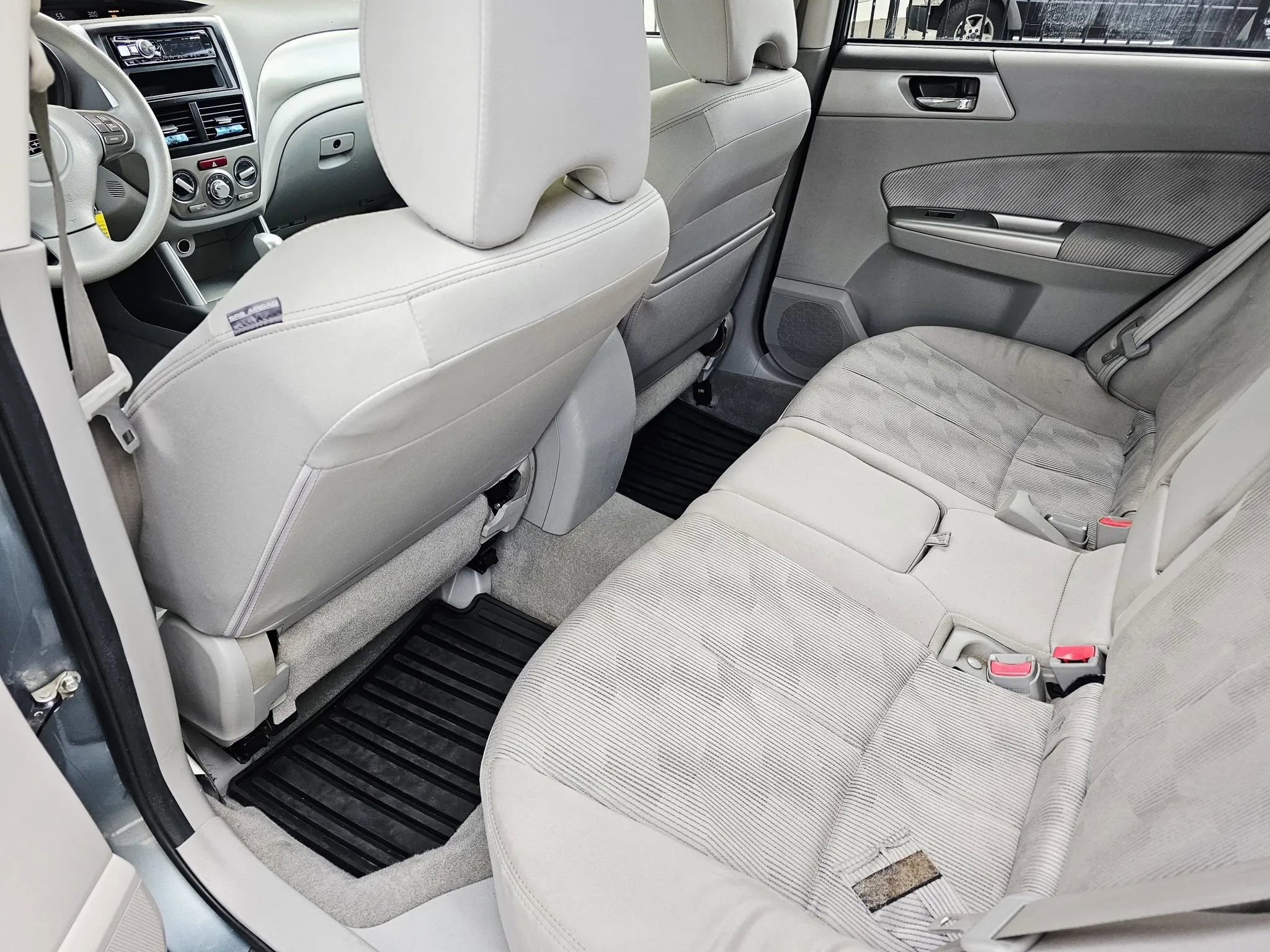 Used 2010 Subaru Forester 2.5X Premium image 10