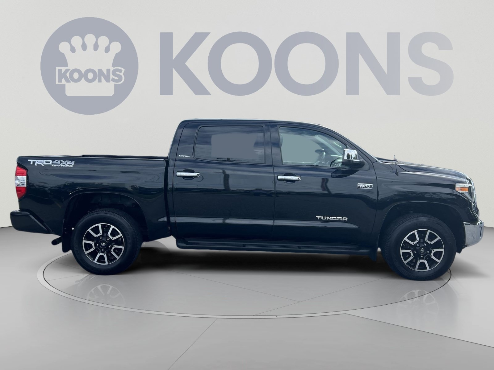 Used 2018 Toyota Tundra Limited w/ Limited Premium Package AWD/4WD image 8