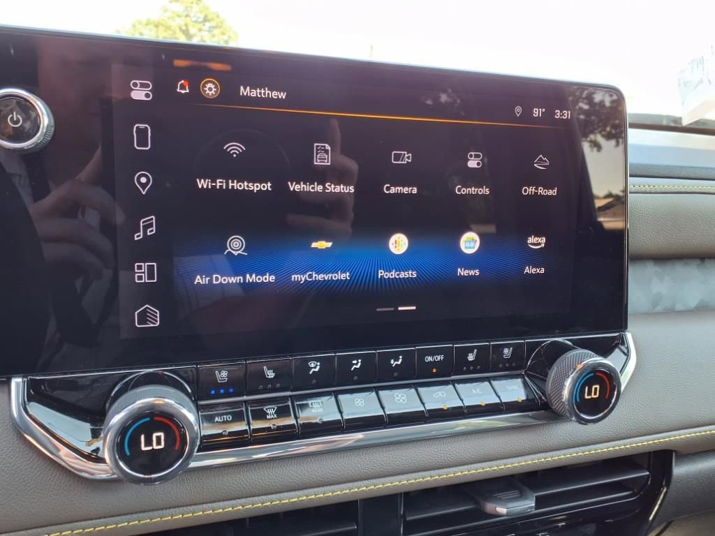 Used 2023 Chevrolet Colorado ZR2 w/ ZR2 Convenience Package III image 18