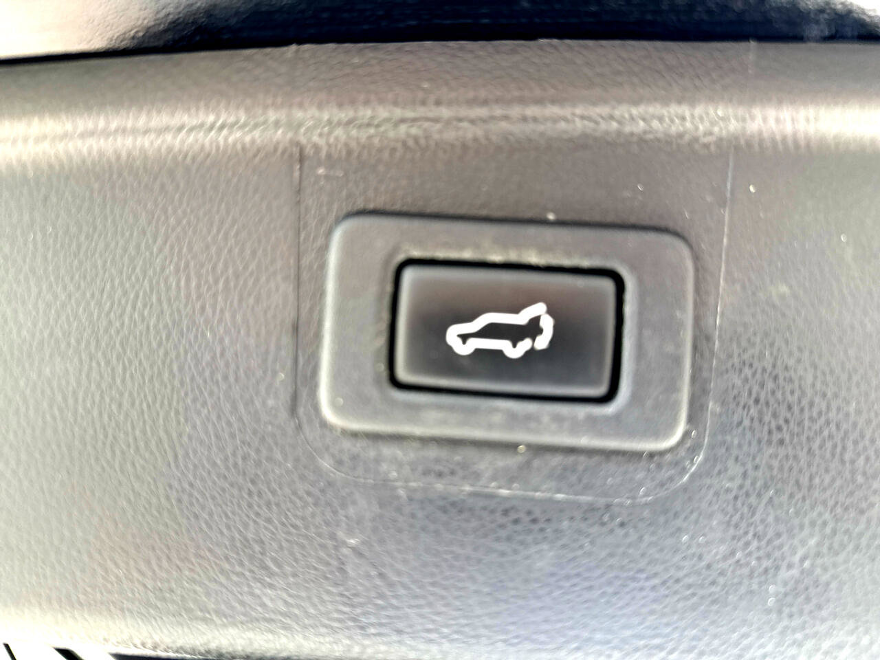 Used 2018 Subaru Outback 2.5i Touring image 47