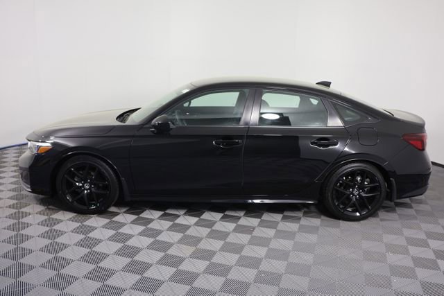 Used 2025 Honda Civic Sport image 5