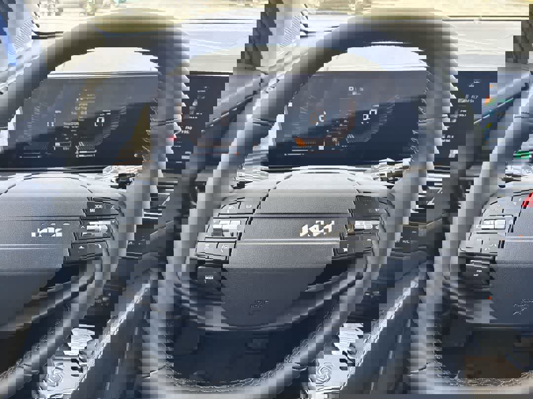 New 2026 Kia Sportage EX image 14