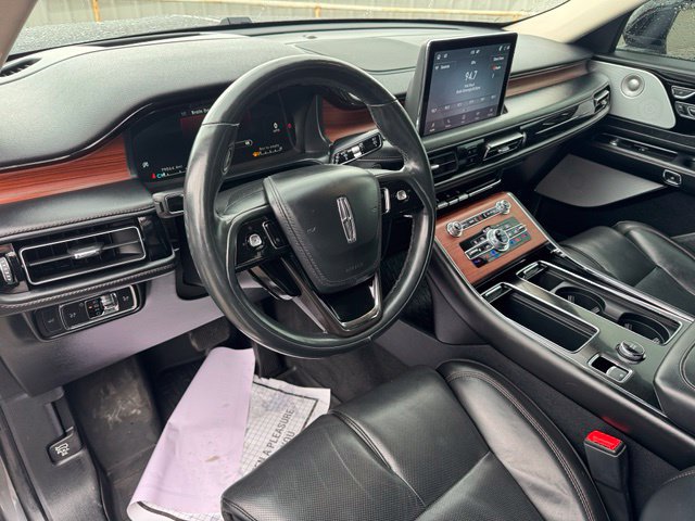 Used 2023 Lincoln Aviator Reserve w/ Equipment Group 201A RWD image 11