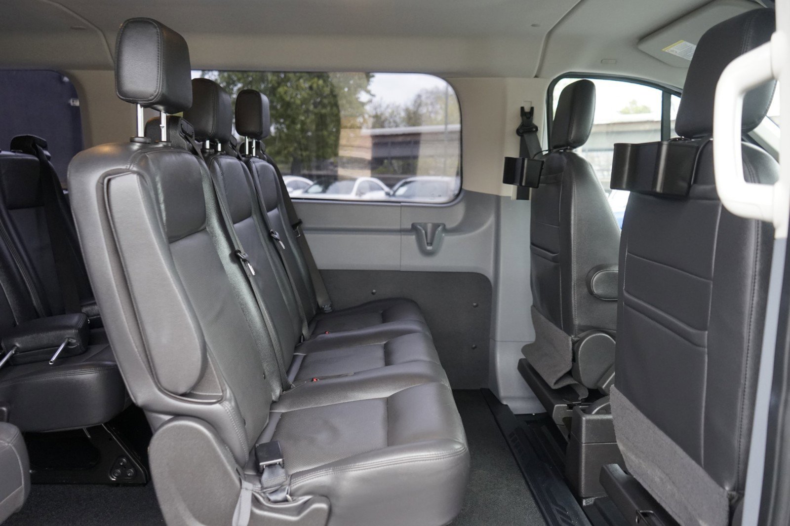Used 2019 Ford Transit 350 XLT image 21