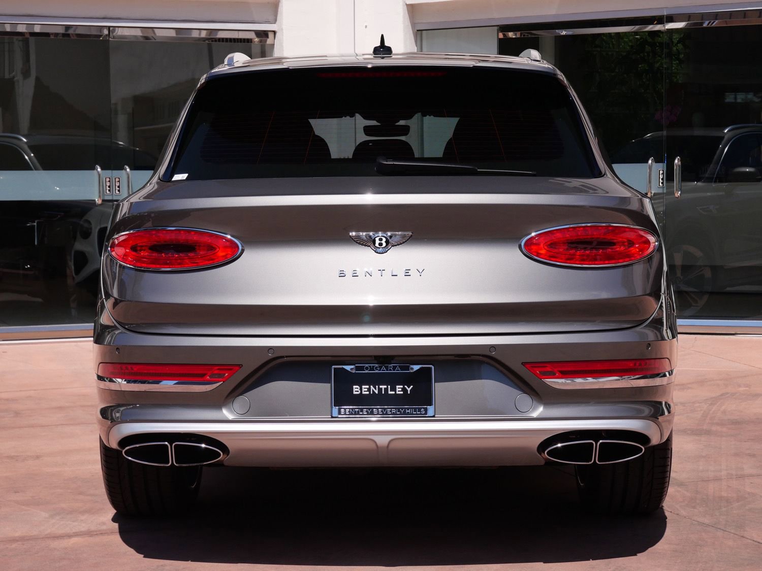 Used 2023 Bentley Bentayga Extended Wheelbase image 8