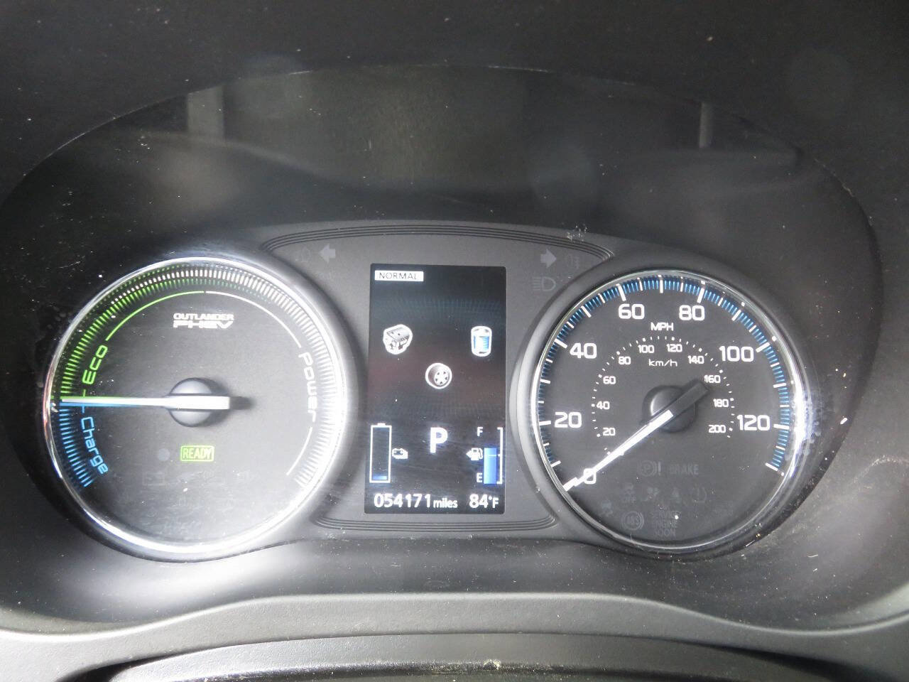 Used 2020 Mitsubishi Outlander SEL image 14