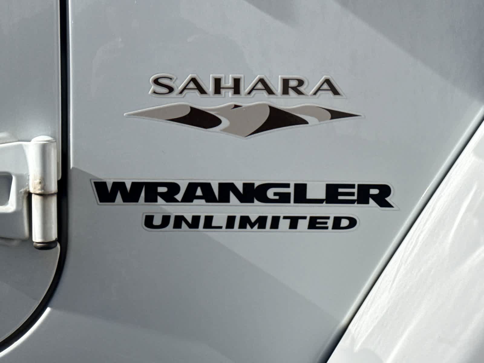 Used 2016 Jeep Wrangler Unlimited Sahara w/ Max Tow Package AWD/4WD image 26