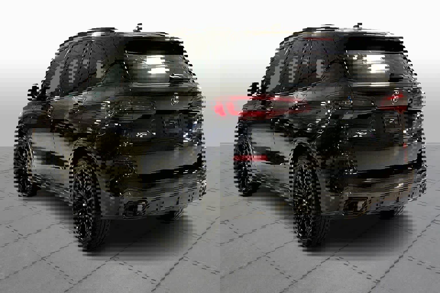 Certified 2023 BMW X5 xDrive40i w/ Executive Package image 11