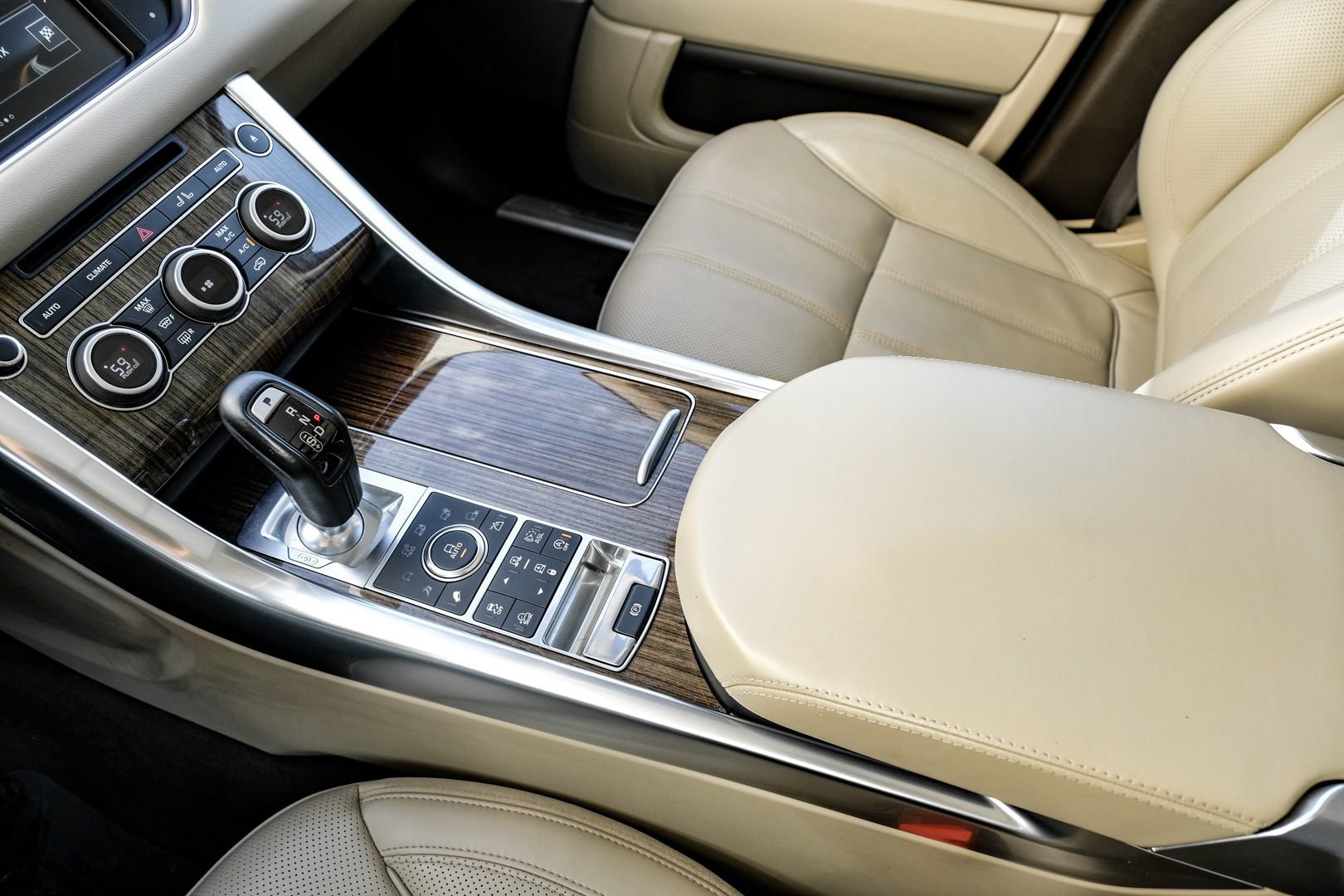 Used 2016 Land Rover Range Rover Sport Supercharged image 24