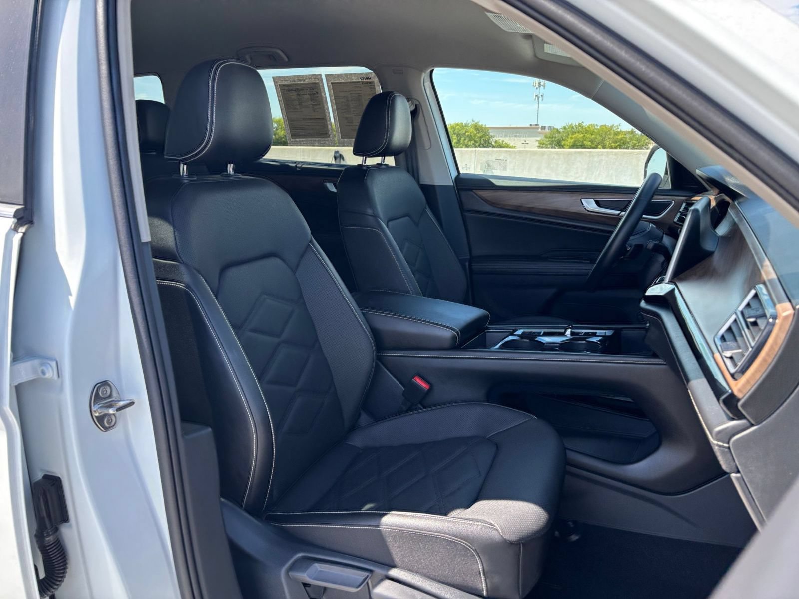 Used 2026 Volkswagen Atlas SE FWD image 39