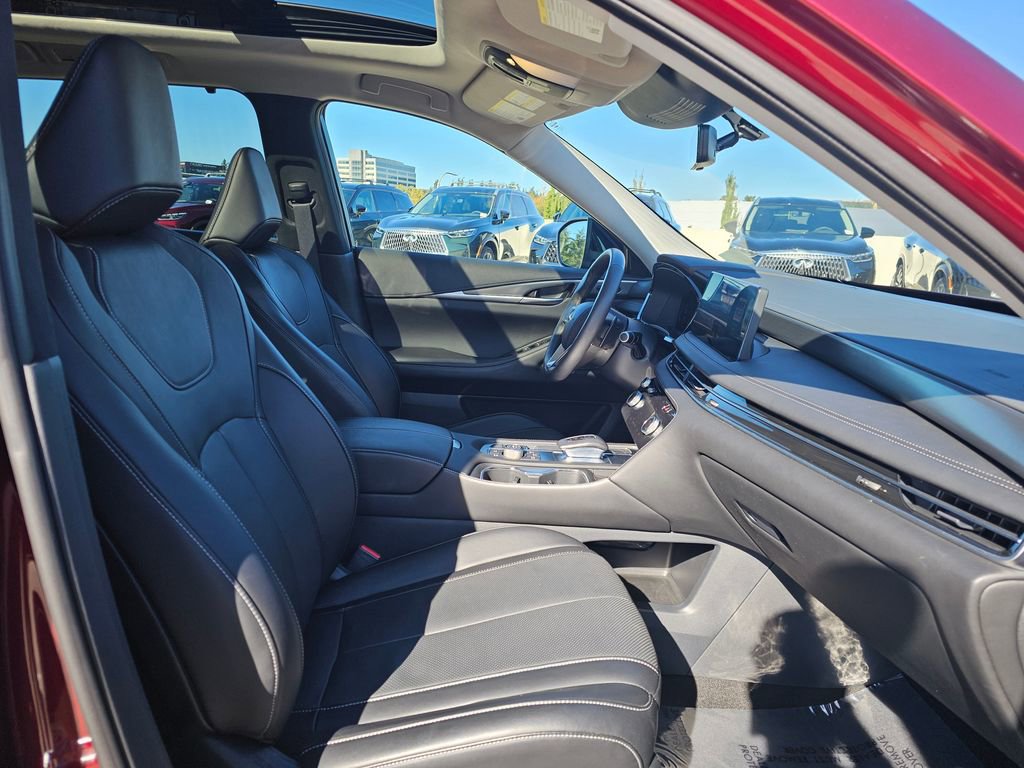 Certified 2024 INFINITI QX60 Luxe image 11