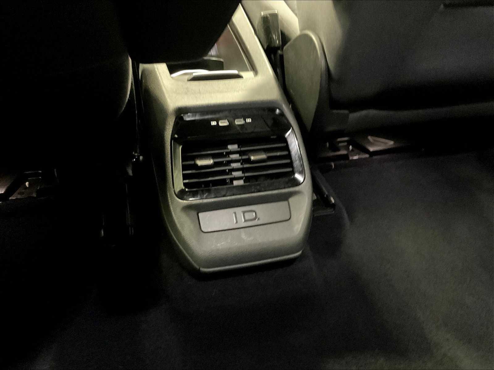 Used 2021 Volkswagen ID.4 Pro w/ ID.4 Protection Package image 25