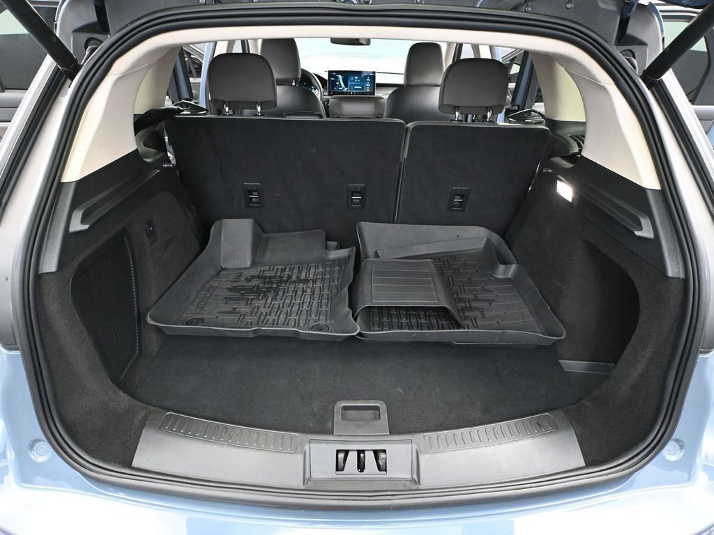 Used 2023 Lincoln Corsair Reserve image 39