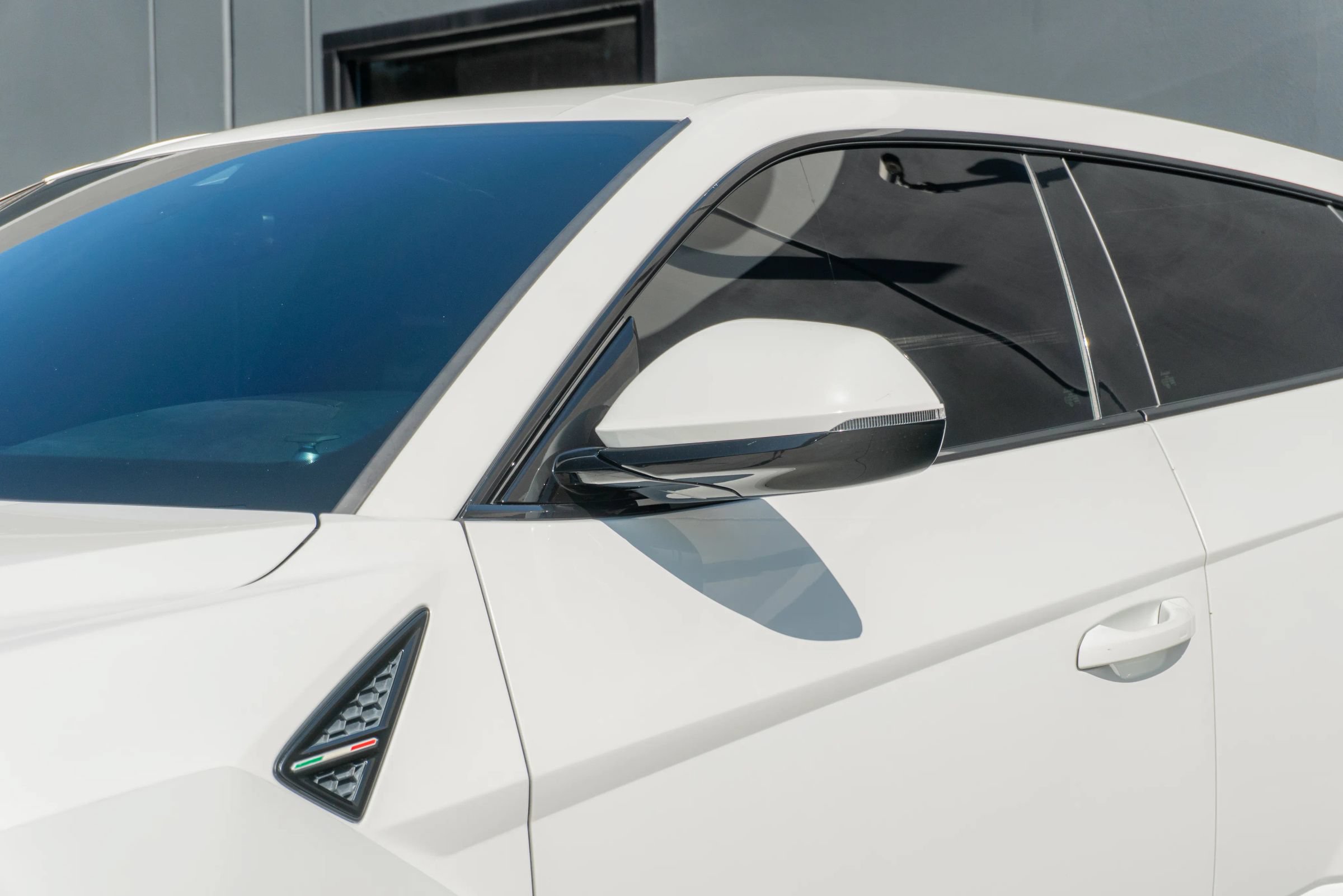 Used 2019 Lamborghini Urus AWD/4WD image 30