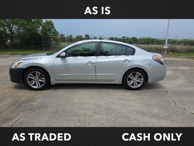 Used 2011 Nissan Altima 3.5 SR FWD image 3