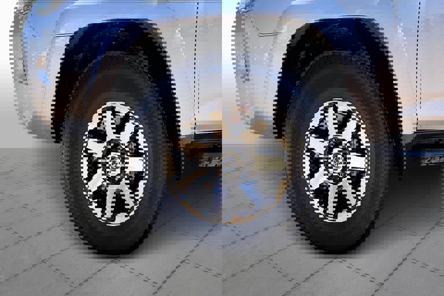 Used 2023 Toyota 4Runner TRD Off-Road image 11