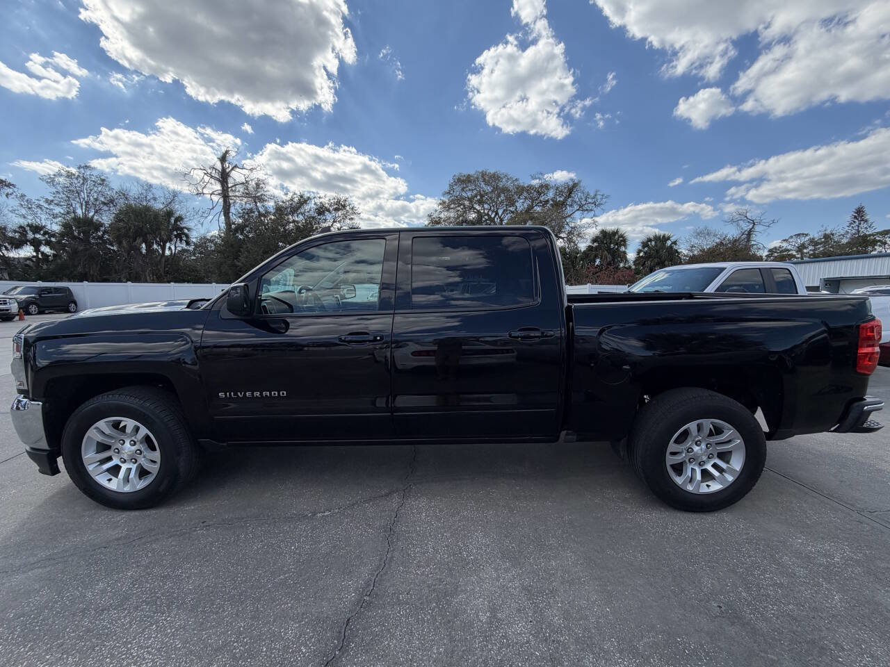 Used 2016 Chevrolet Silverado 1500 LT w/ All Star Edition image 5