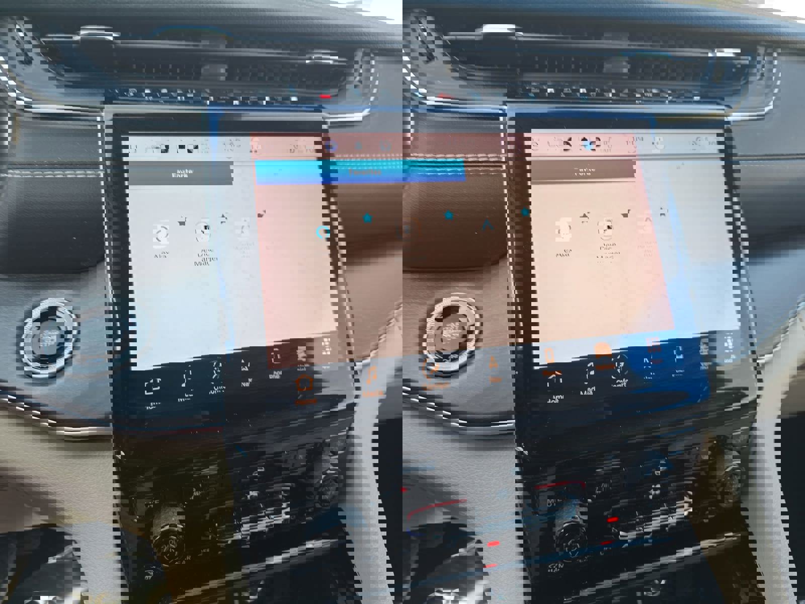 Used 2023 Jeep Grand Cherokee Limited w/ Black Appearance Package image 24