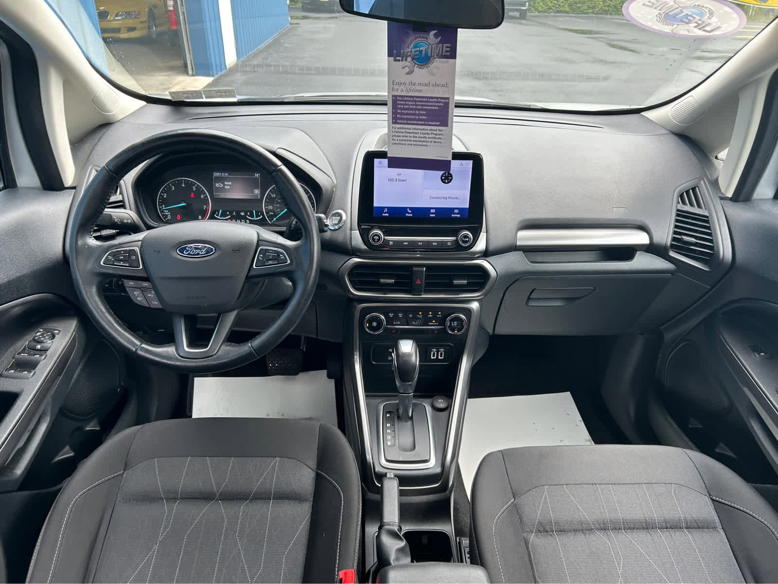 Used 2020 Ford EcoSport SE image 9