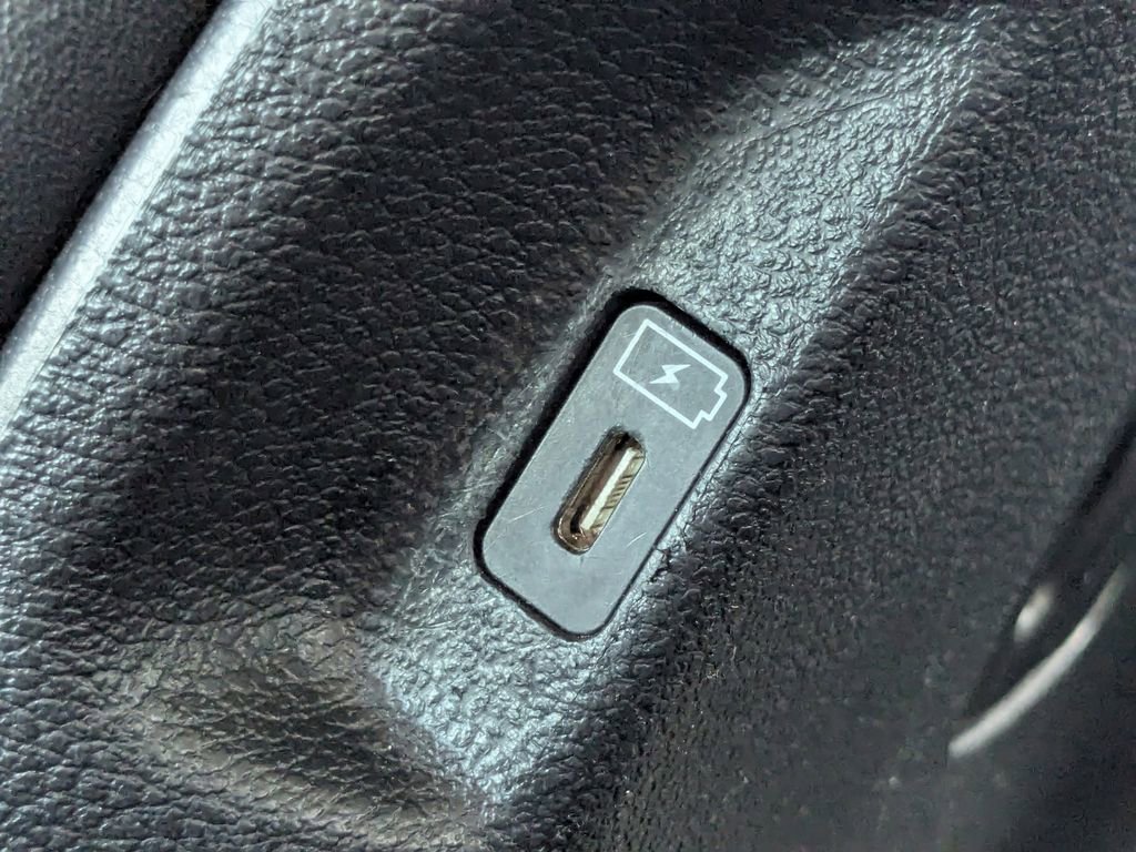 Used 2023 Kia Telluride S FWD image 20