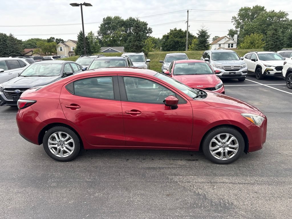 Used 2017 Toyota Yaris iA FWD image 2