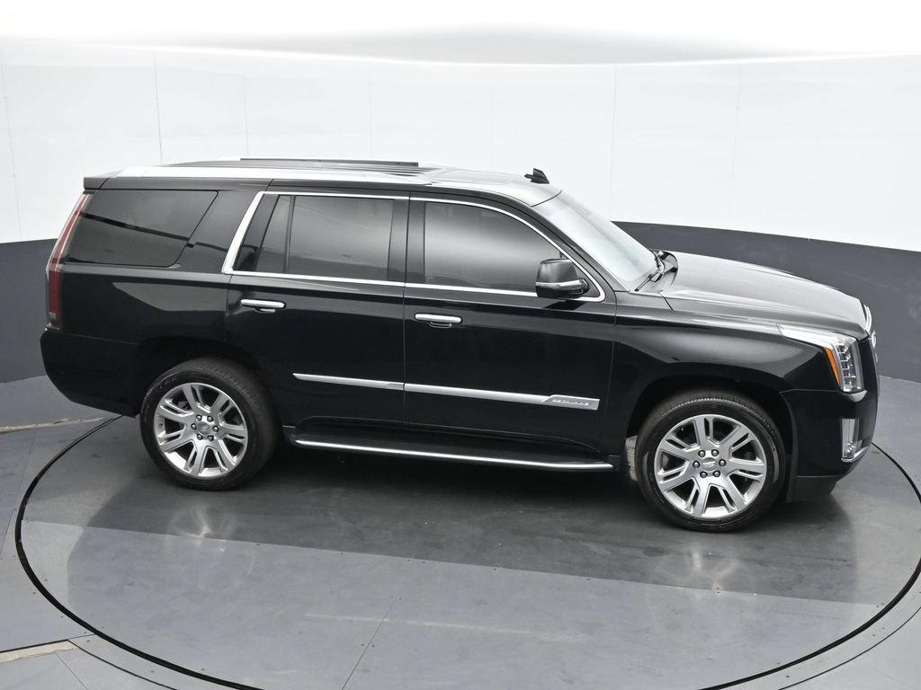 Used 2019 Cadillac Escalade Luxury AWD/4WD image 24
