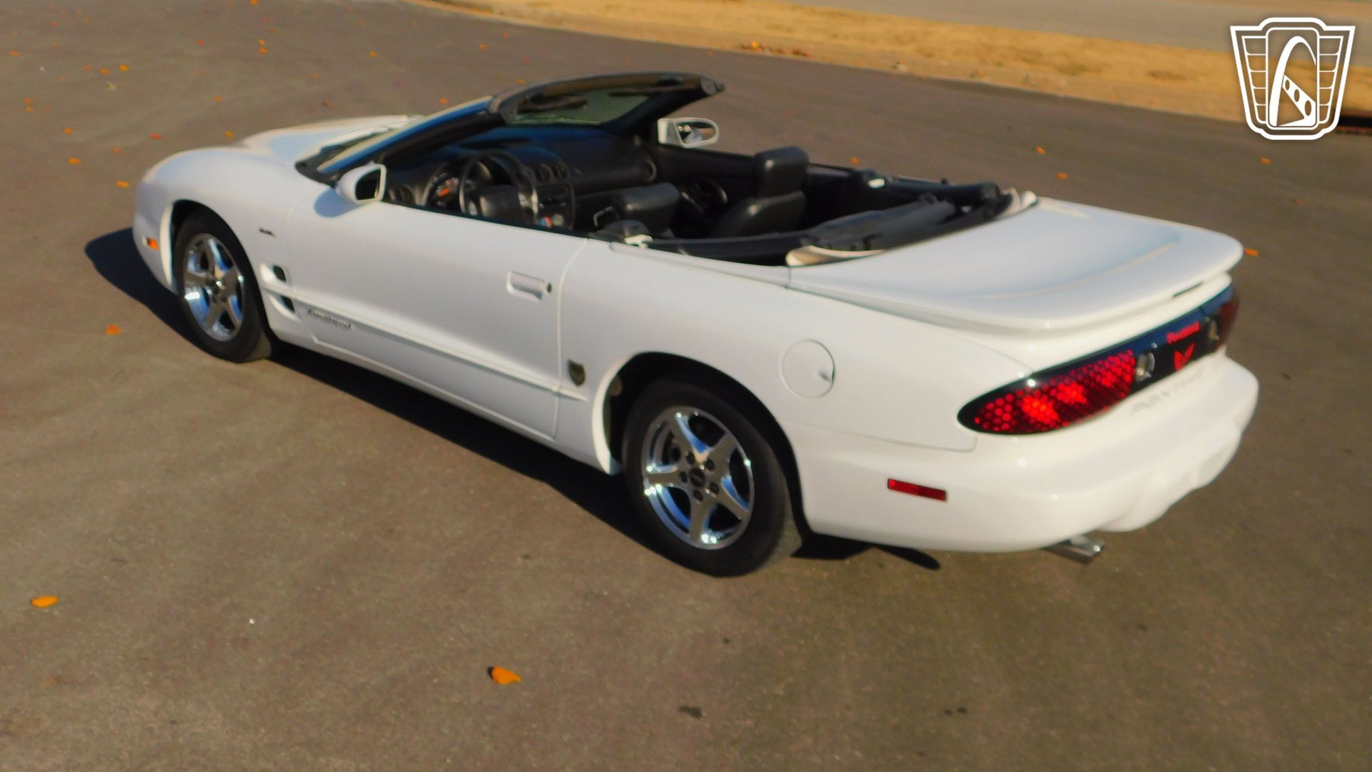Used 2002 Pontiac Firebird Convertible image 16