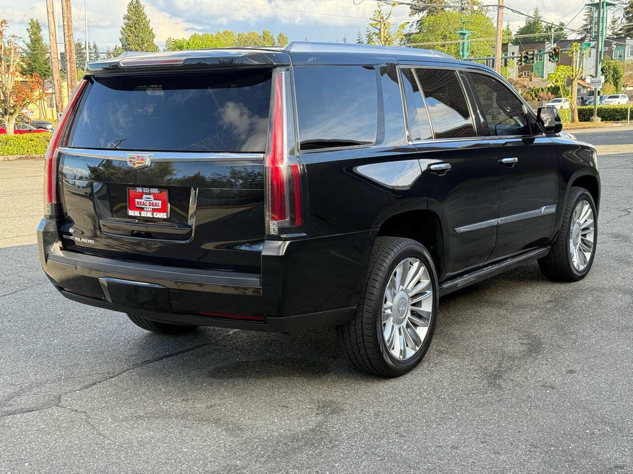 Used 2016 Cadillac Escalade Platinum AWD/4WD image 6