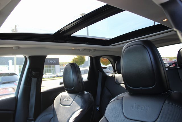 Used 2021 Jeep Cherokee Latitude Lux w/ Sun & Sound Group image 21