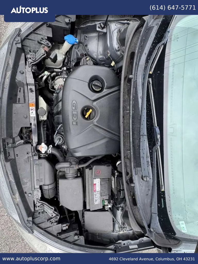 Used 2017 Hyundai Elantra GT FWD image 21