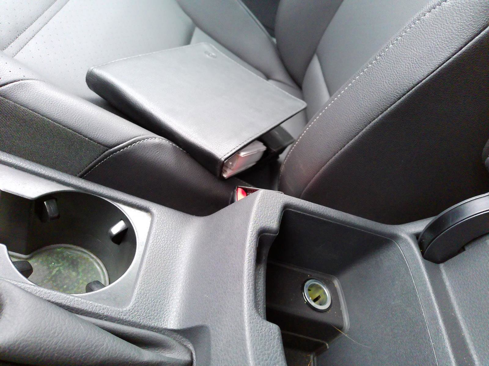 Used 2015 Volkswagen Golf TDI S image 23