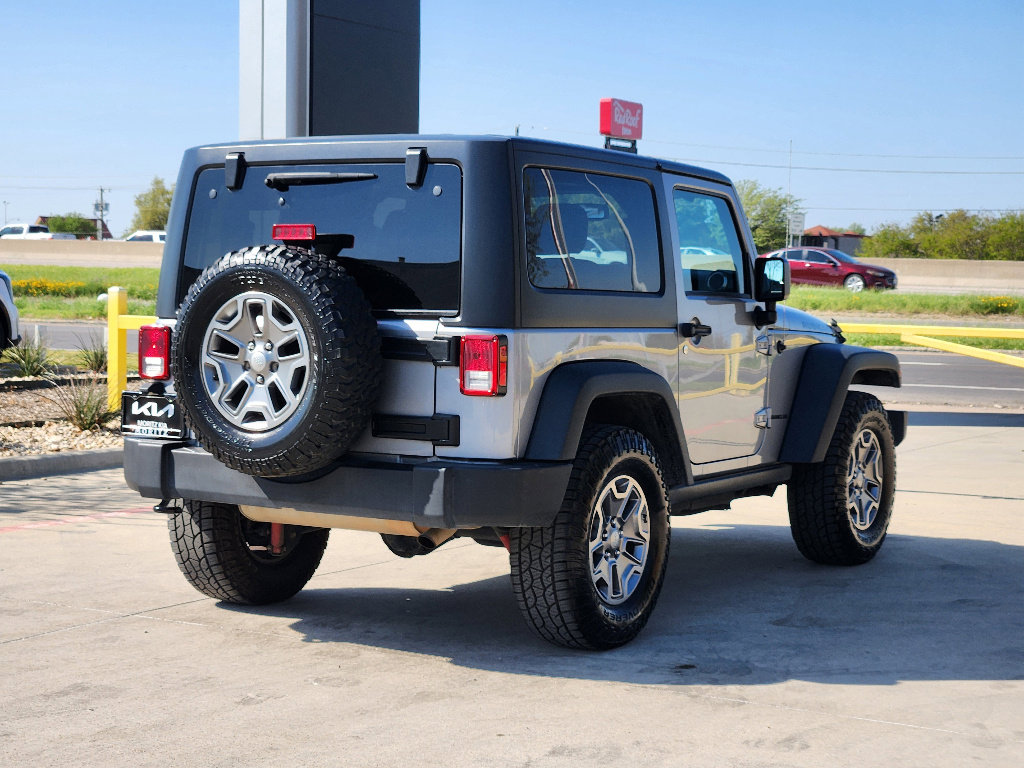 Used 2015 Jeep Wrangler Rubicon w/ Power Convenience Group image 4