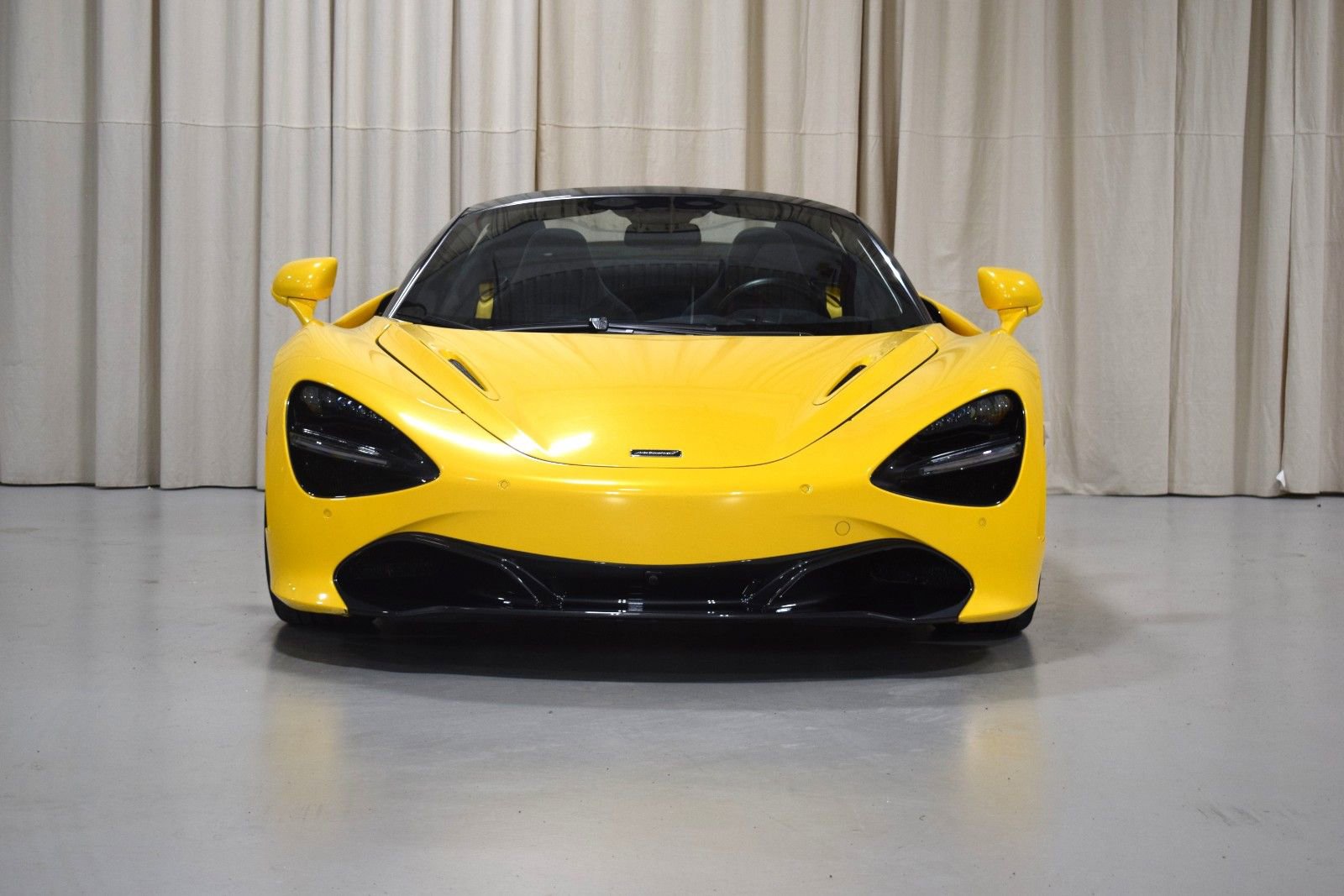 Used 2020 McLaren 720S Performance RWD image 10