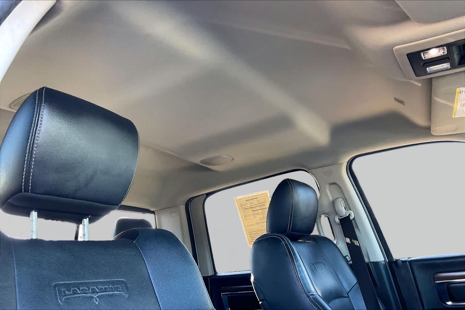 Used 2017 RAM 1500 Laramie AWD/4WD image 14