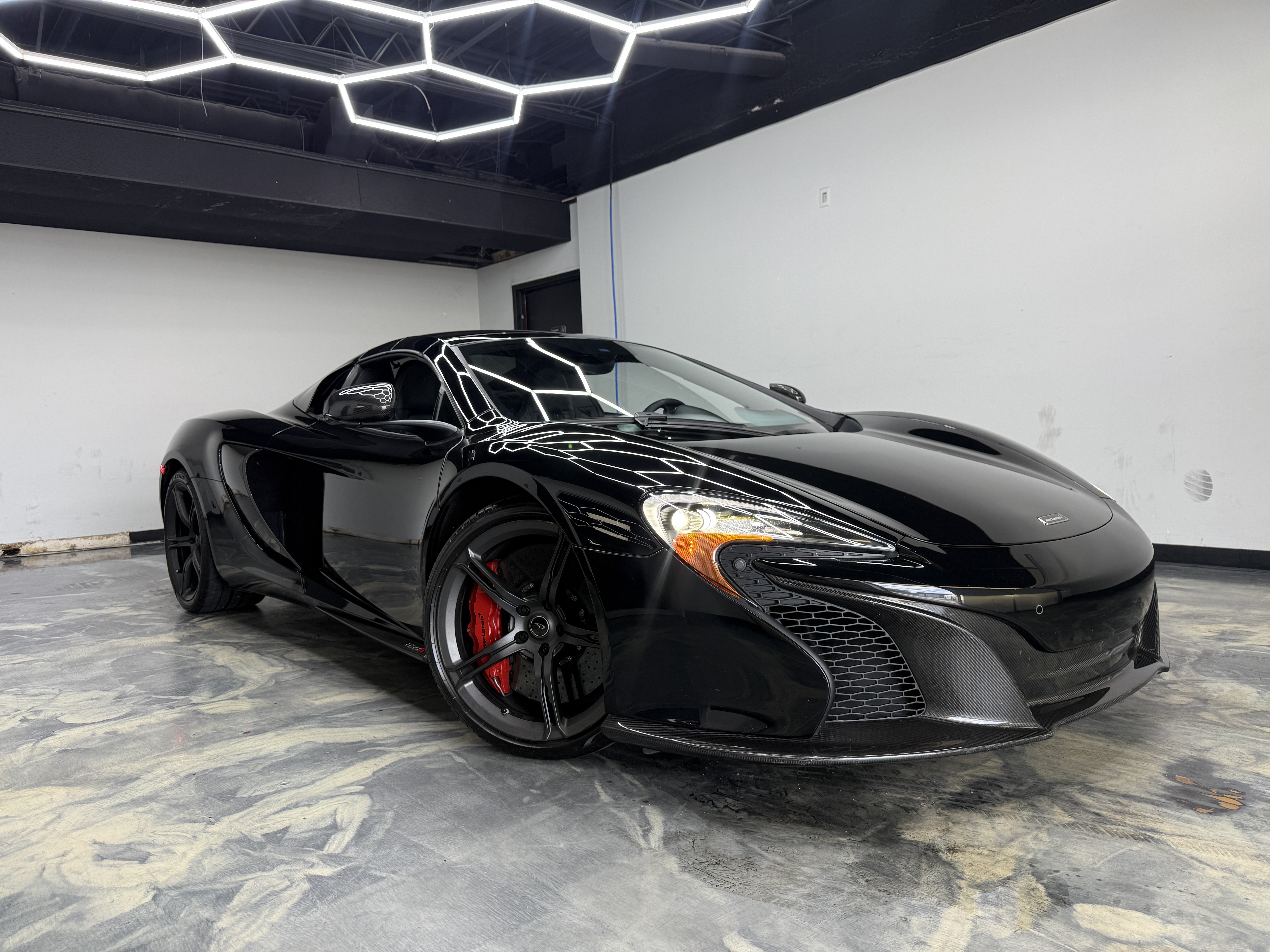 Used 2016 McLaren 650S Spider RWD image 14