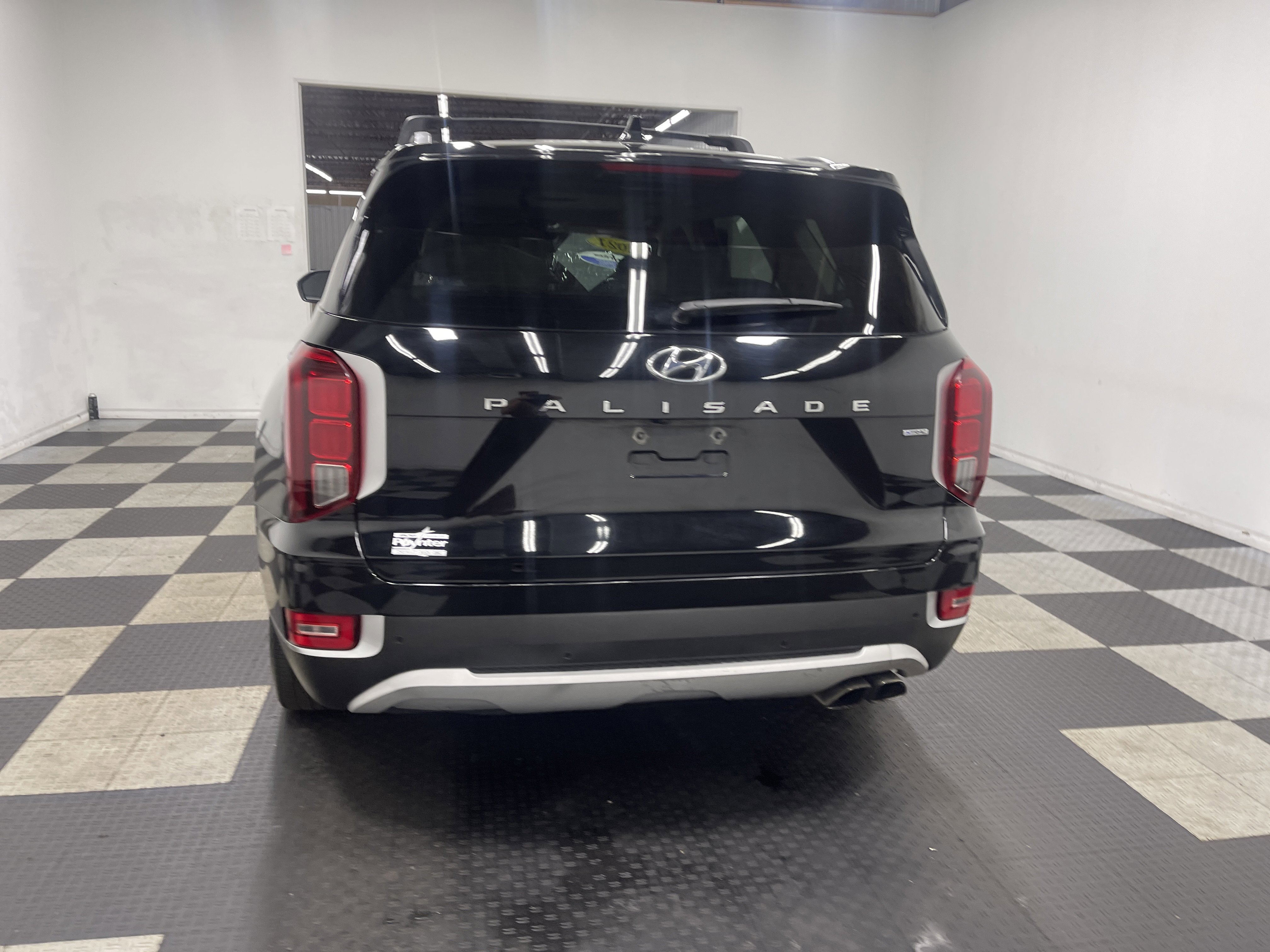 Used 2021 Hyundai Palisade SEL w/ Premium Package image 3