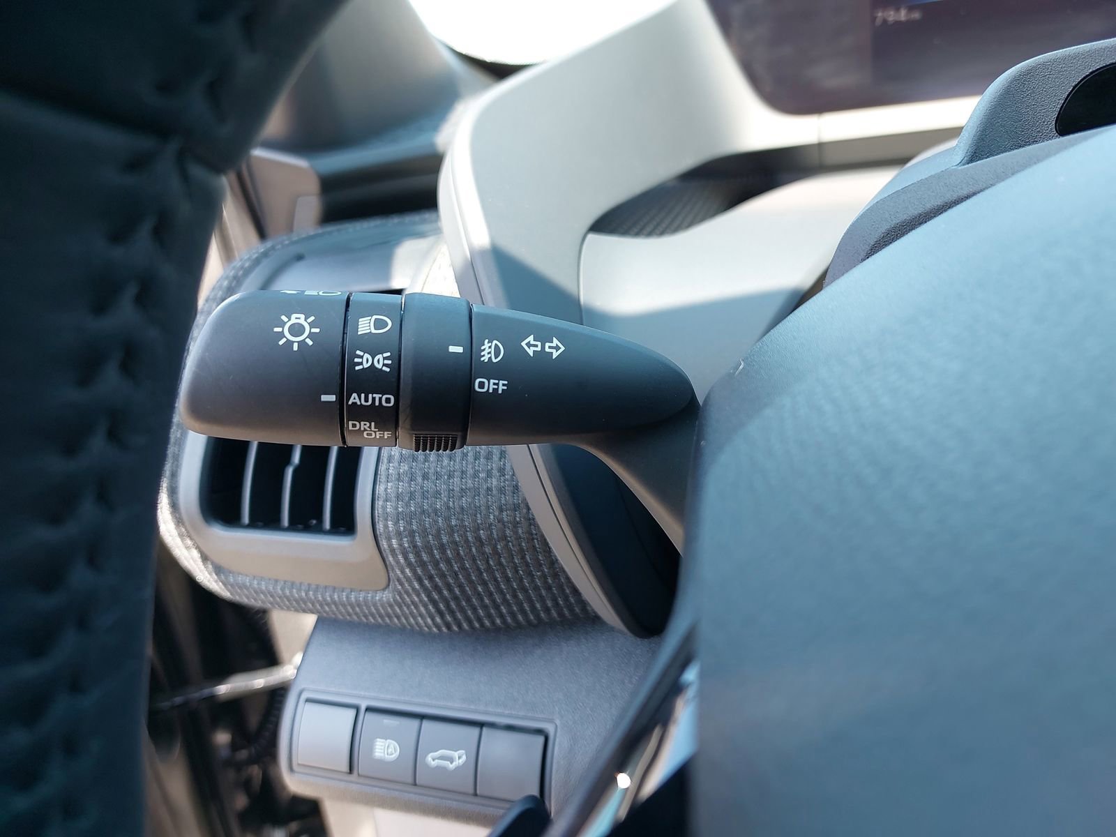 Certified 2025 Subaru Solterra AWD/4WD image 26