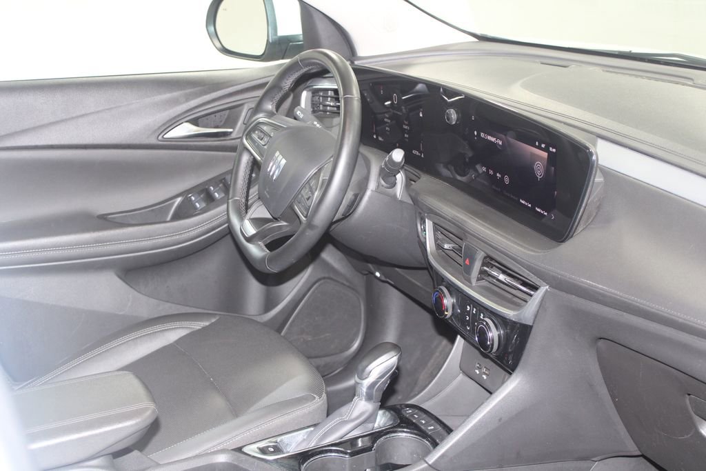 Used 2024 Buick Encore GX Sport Touring image 26