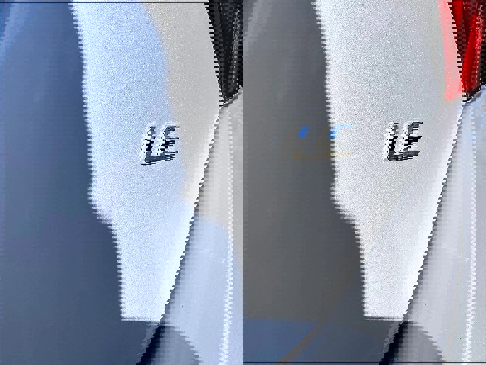 Used 2018 Toyota Corolla LE image 28